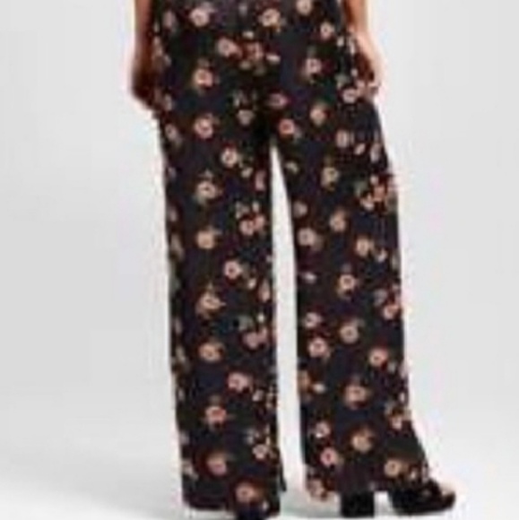 xihilration XXL Black Rose with Pockets Jumpsuit - Picture 2 of 8